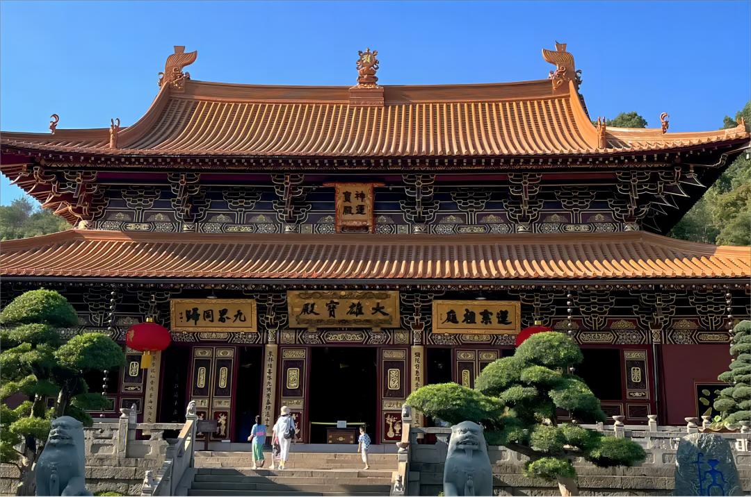 盼盼木門經典案例——九江廬山東林寺項目